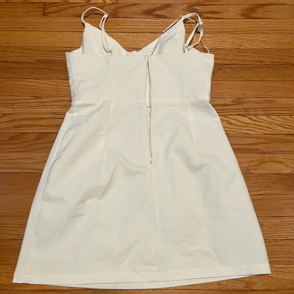 NOVELLA MINI DRESS WHITE by Princes Polly Size 8 - Picture 3 of 4